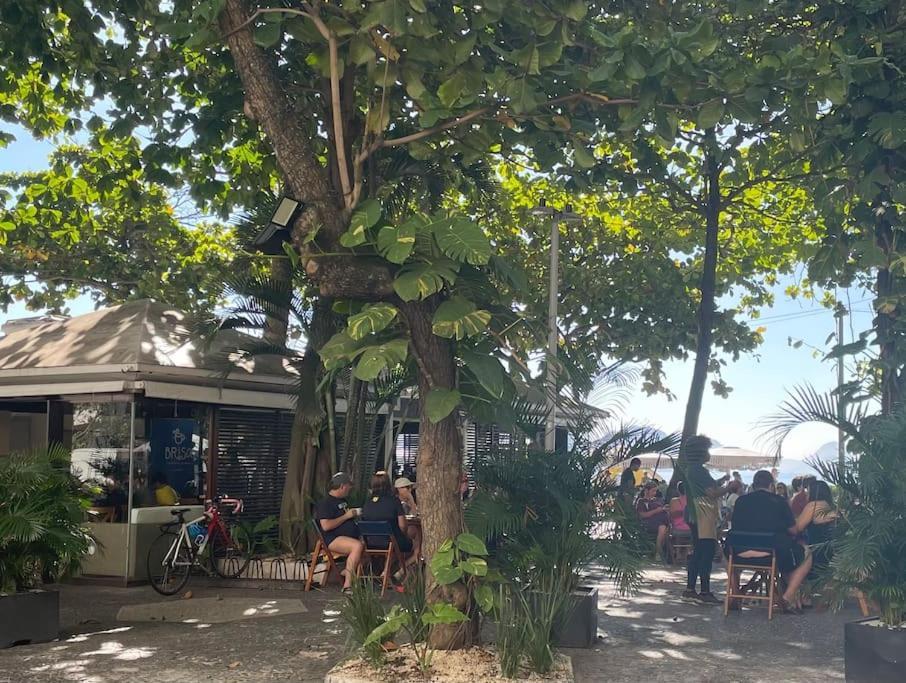 Amplo Apartamento Em Frente A Praia De Copacabana Leilighet Rio de Janeiro Eksteriør bilde